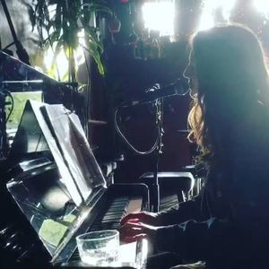 Meet your Posher, Emilie